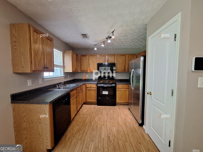 Foto del edificio - 636 Georgetown Ct