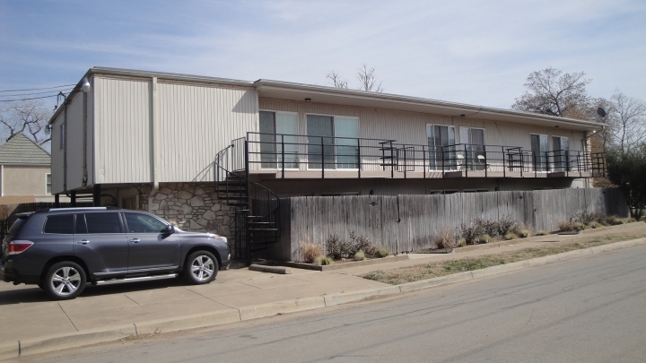 Primary Photo - 3336 W 6th St