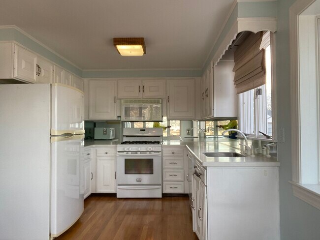 kitchen - 80 Norton Rd
