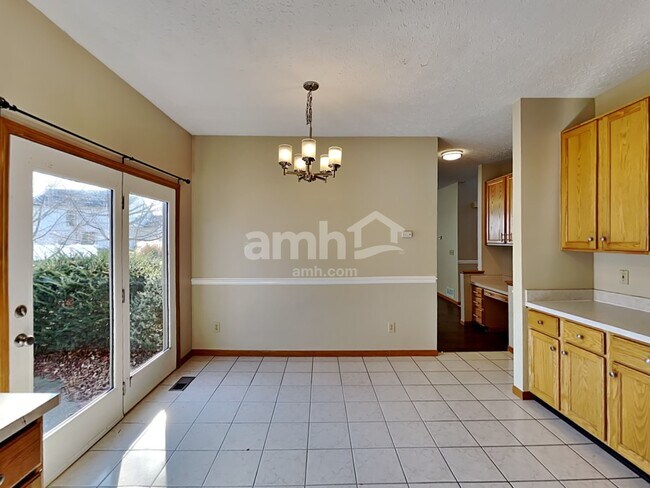 Foto del edificio - 8865 Kingsley Dr