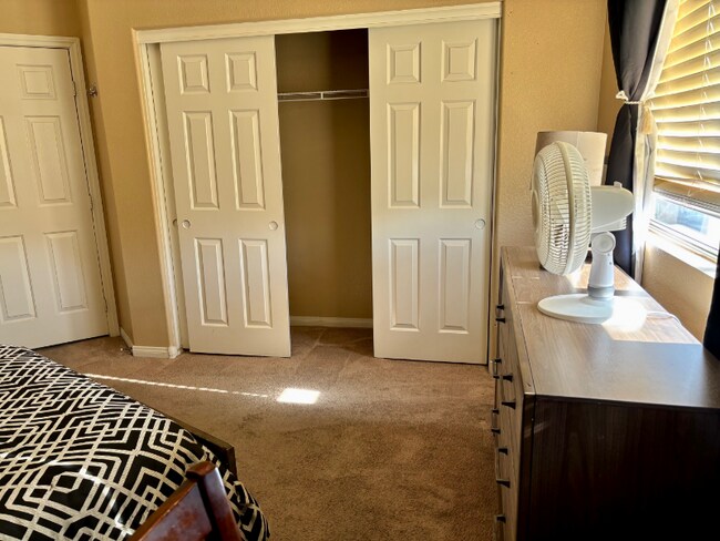 Foto del edificio - 1699 Deep Spring Ave