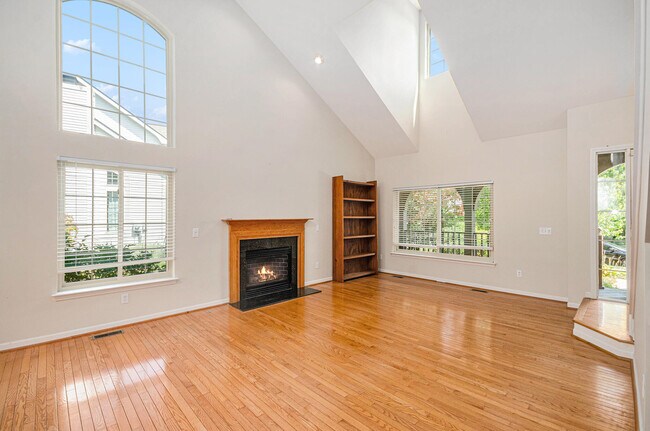 Building Photo - 6123 Gabrielle Ave