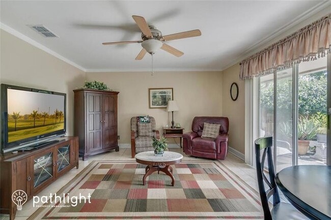 Building Photo - 825 Mimosa Dr