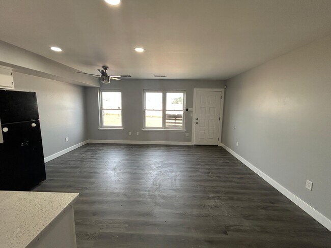 Foto del edificio - 8712 Frankford Ave