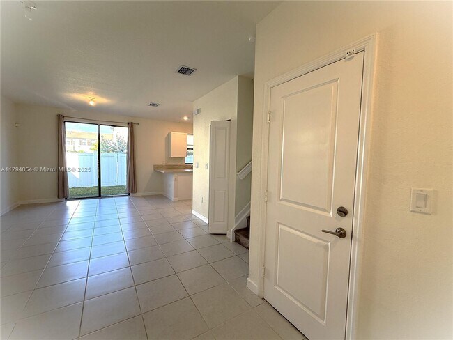 Foto del edificio - 11101 West 33rd Ct