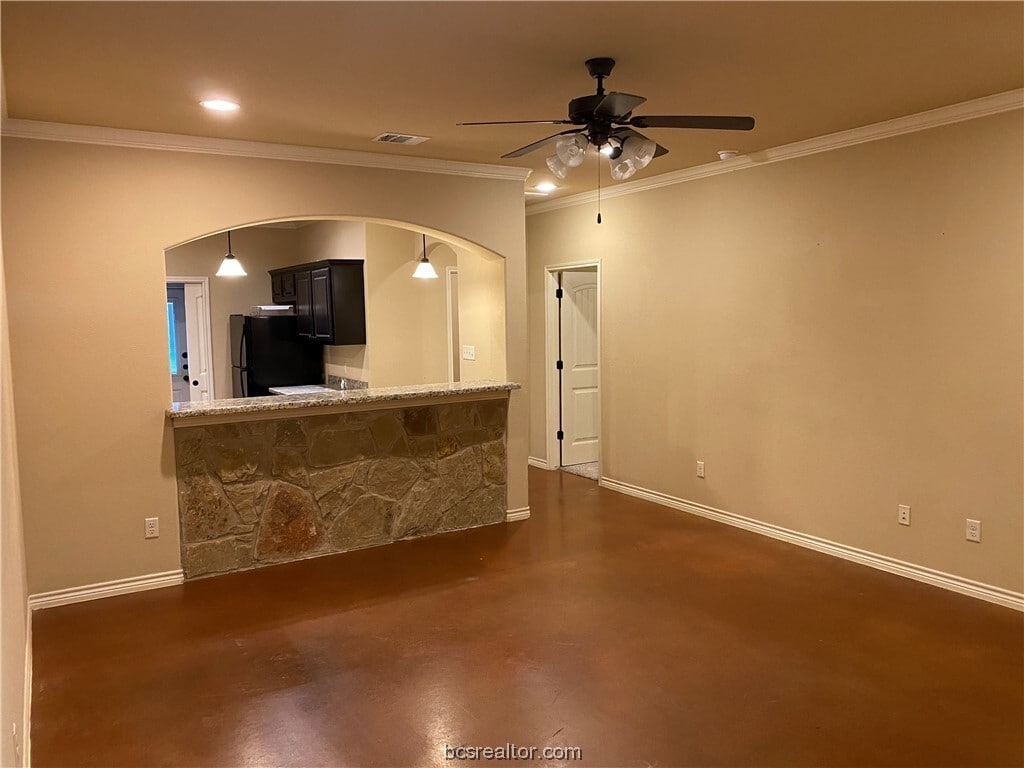 Photo - 100 Knox Dr-