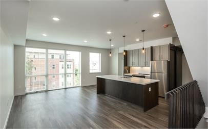 Building Photo - Sabin Townhomes
