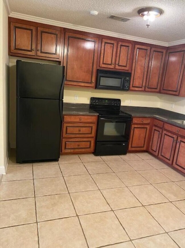 Foto del edificio - 107 Westcott Ln