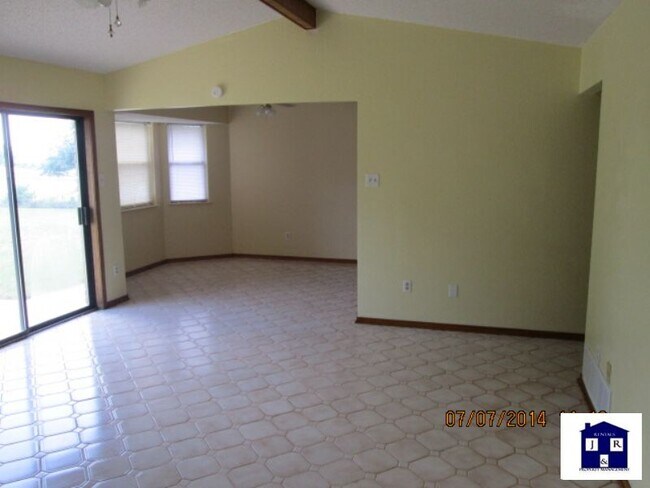 Foto del edificio - 2619 Phyllis Dr