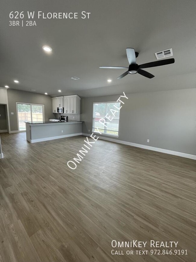 Foto del edificio - 626 W Florence St