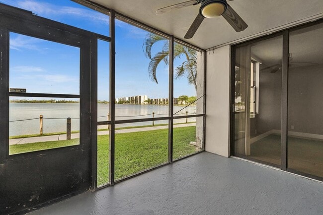 Building Photo - 109 Lake Emerald Dr