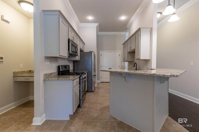 Building Photo - 660 Turquoise Dr