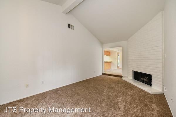 Building Photo - 2512-2514 Larkspur Ln