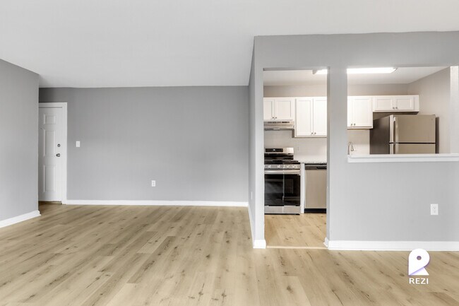 Foto del edificio - 6581 Hil-Mar Dr