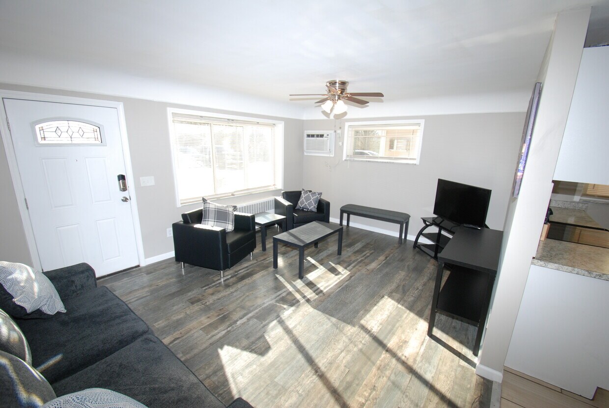 3537 Epley Ln Unit 5, Cincinnati, OH 45247 Apartment for Rent in