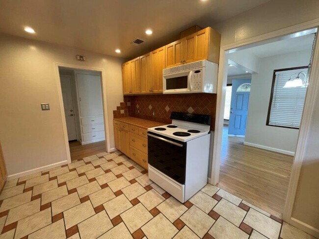 Foto del edificio - Cute Arden Park 2 Bedroom