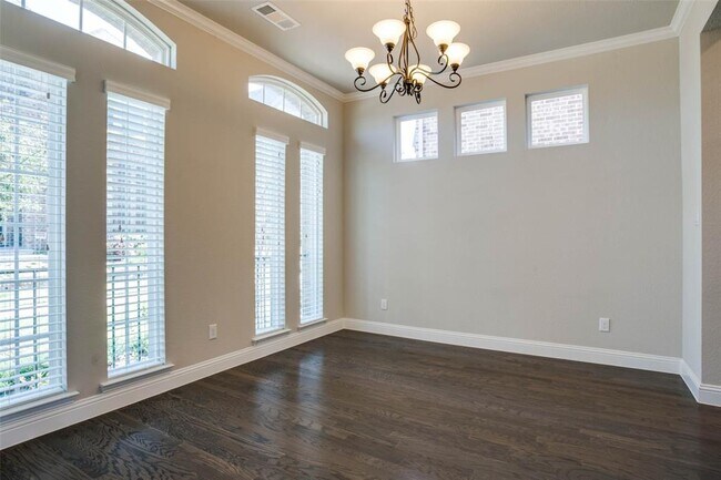 Building Photo - 5909 Mayhew Ct