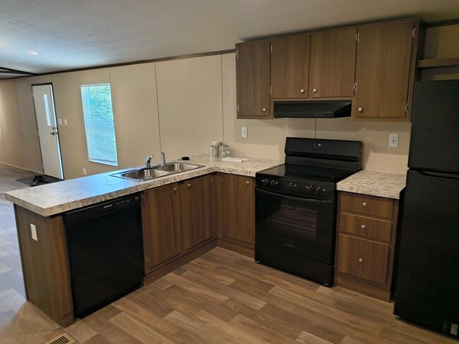 Foto del edificio - 112 Southlake Dr.