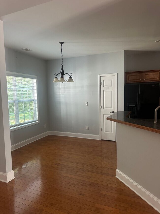 Foto del edificio - Single Family Home in Chestatee!