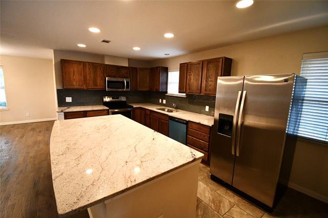 Foto principal - 1002 Sam Hill St