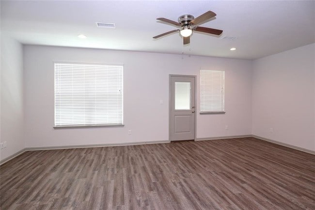 Building Photo - 630 Magnolia Bend