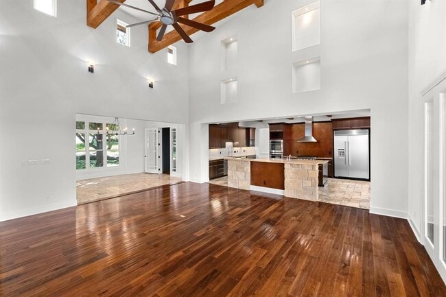 Building Photo - 1101 Sprague Ln