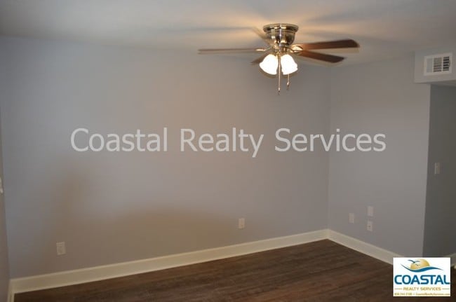 Building Photo - 212 Angelfish Ave