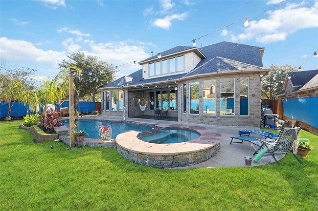 Building Photo - 28202 Rippling Brook Ln