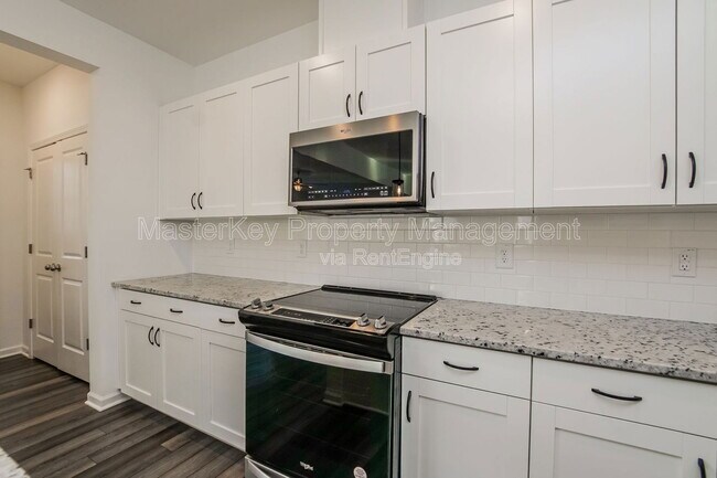 Foto del edificio - 124 Royal Star Way