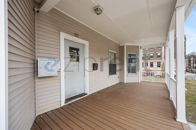 Foto del edificio - 92 Maple St