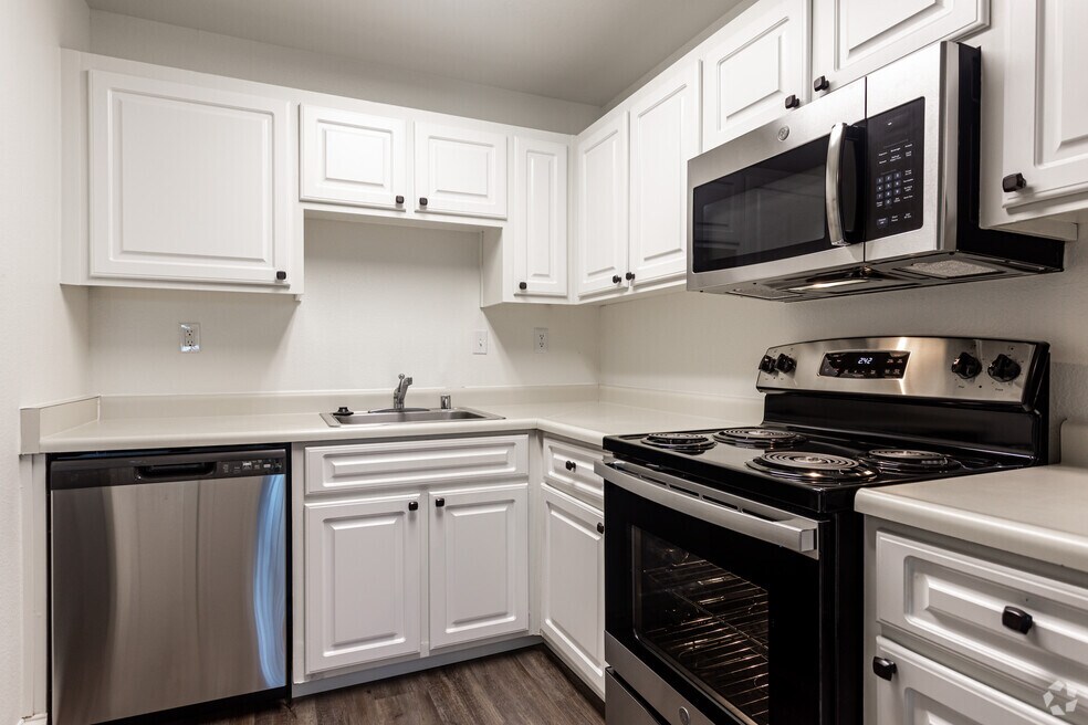 Quail Hill Apartments
