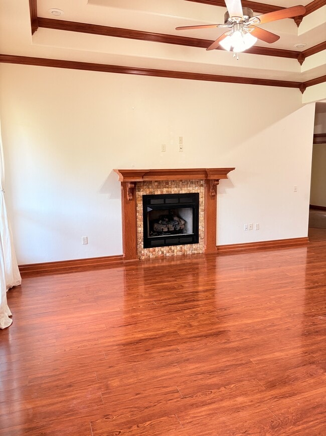 Building Photo - 1011 Waverly Way