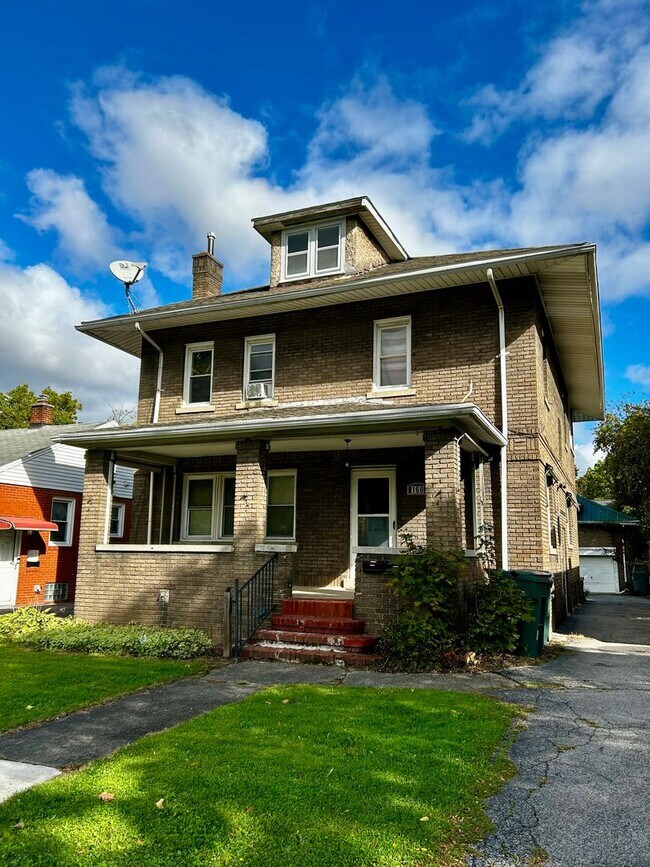 168 Curlew St Unit 1, Rochester, NY 14613 Room for Rent in Rochester