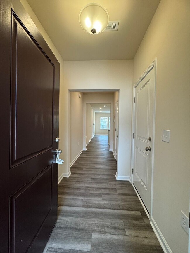 Building Photo - Brand new 3BR 2.5BA Townhome with Washer/D...