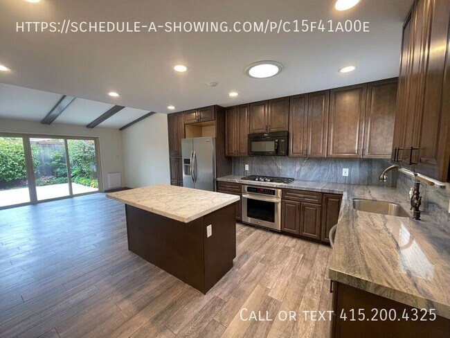 Building Photo - 211 Hacienda-