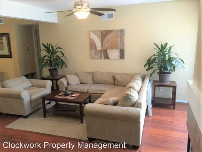 Building Photo - 1 br, 1 bath House - 13096 Le Parc Blvd #59