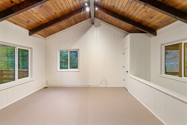 Foto del edificio - 753 Oakmont Ln