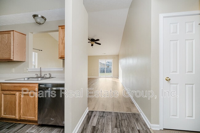 Building Photo - 8054 Painted Pony Dr