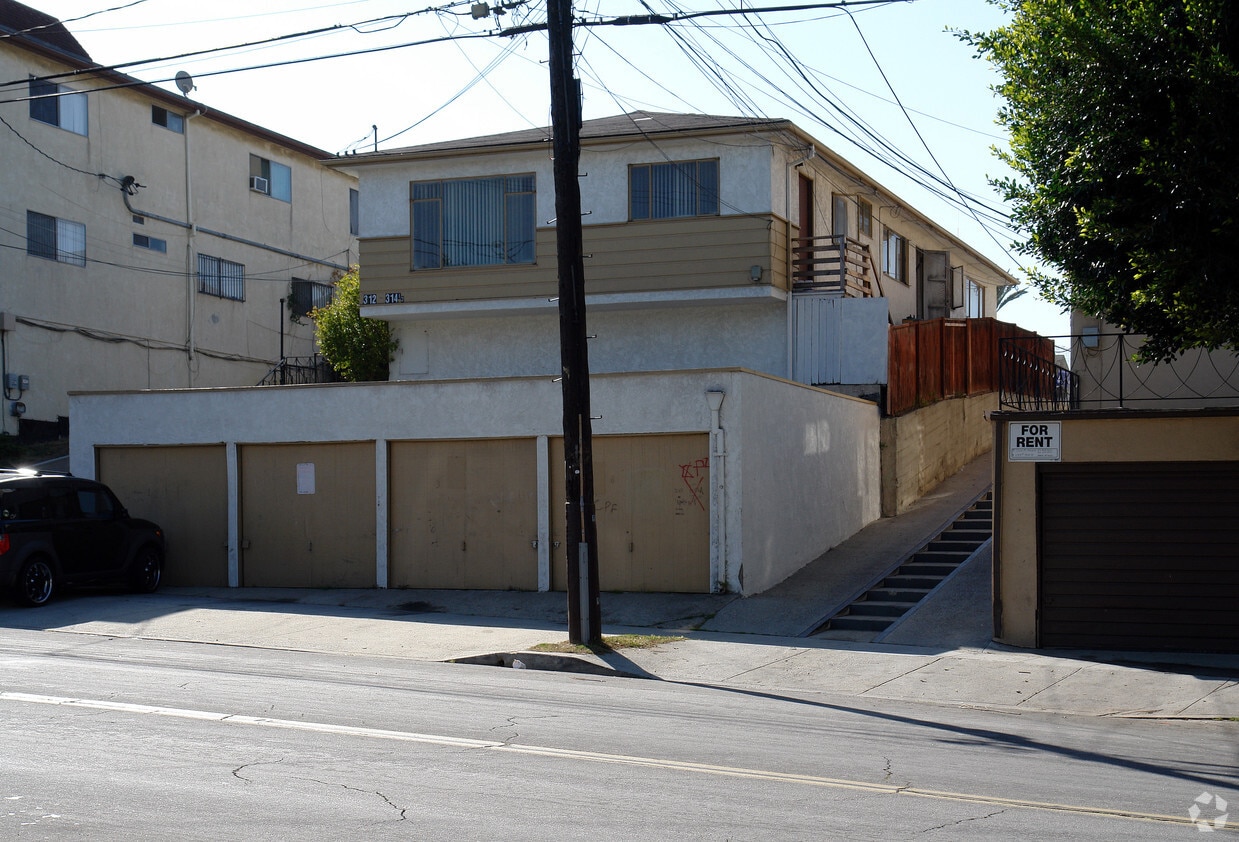 Building Photo - 312-314 E Hyde Park Blvd