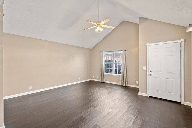 Photo - 1578 Chariot Dr House