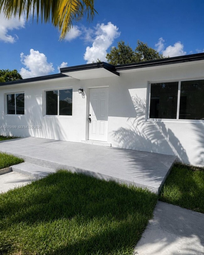 Foto del edificio - 901 NW 116th St