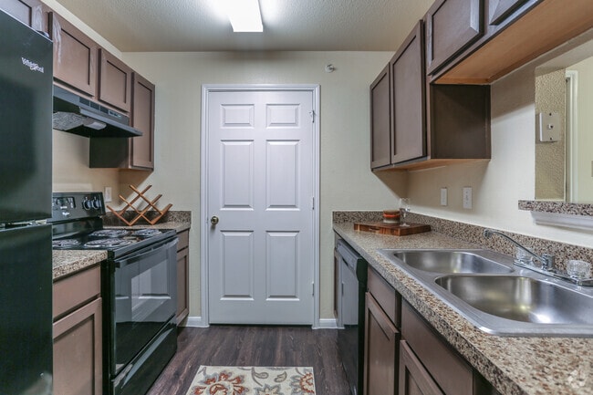 Kitchen - Bellfort Pines