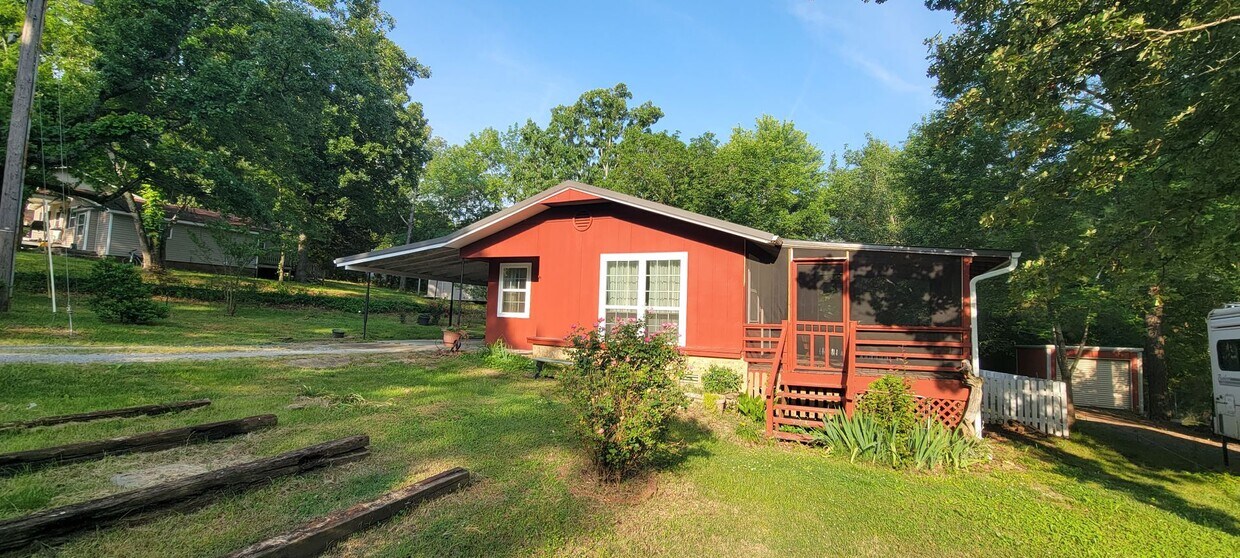 Foto principal - 3 Bedroom/2 Bathroom House in Batesville