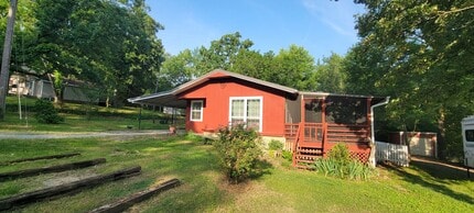 Building Photo - 1805 Addie St