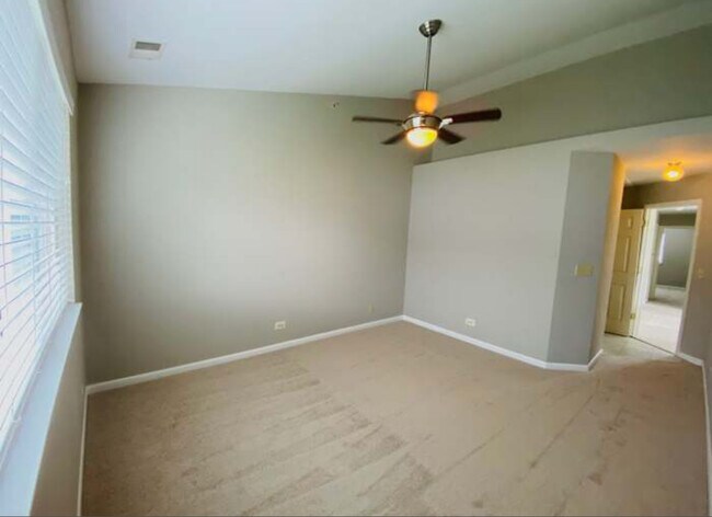 Foto del edificio - 1128 E Cambria Ln S