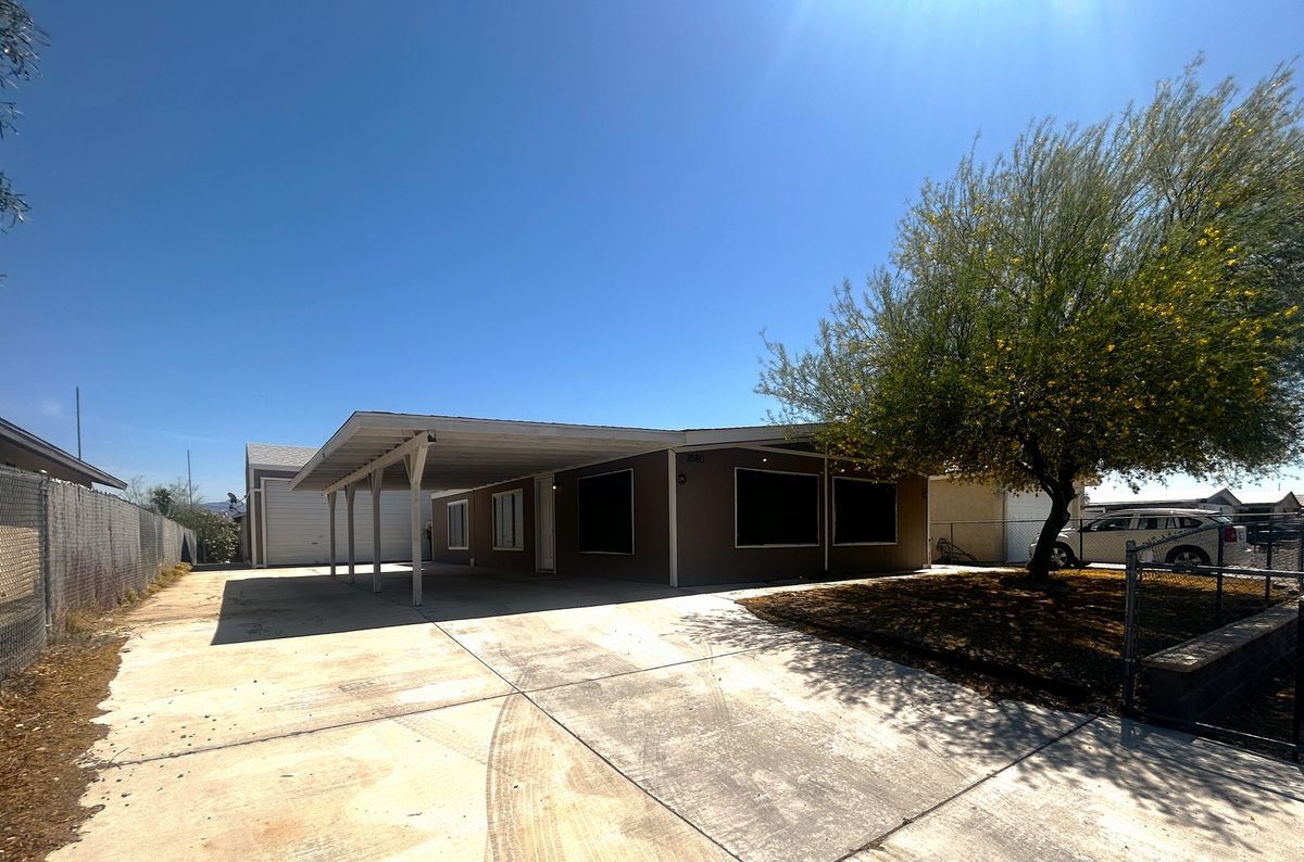 Primary Photo - 1680 Dean Dr