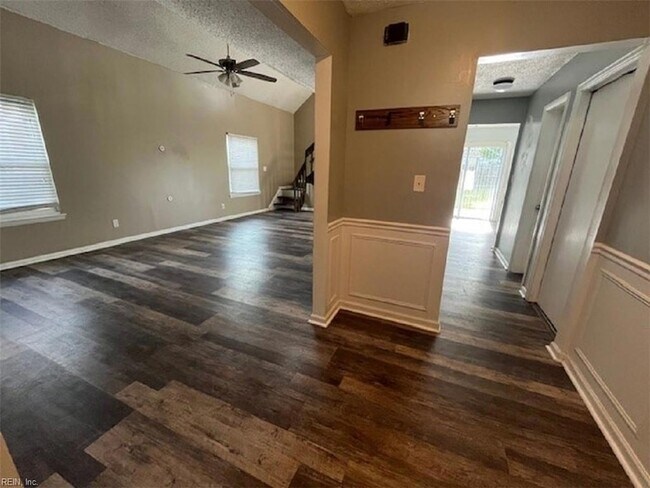 Foto del edificio - 1720 Rueger St