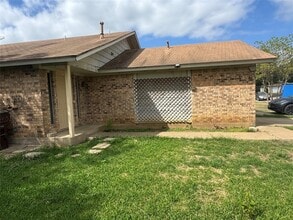 Building Photo - 705 Misty Morning Way