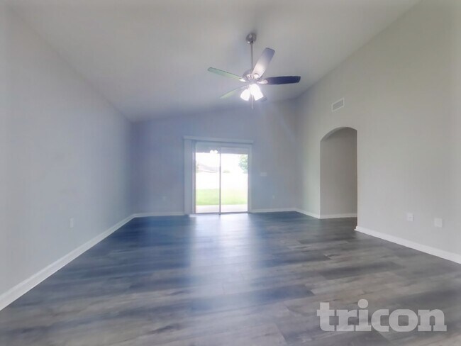 Building Photo - 3266 Hidden Meadows Ct