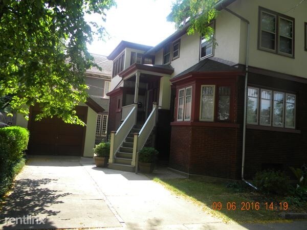 Building Photo - 534 Logan St SE